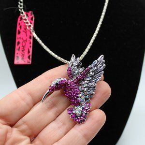 Betsey Johnson NWT Hummingbird Pendant Brooch Necklace - Crystal Rhinestones